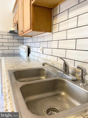 1432 Cheltenham Ave, Philadelphia PA  19124-1102 exterior