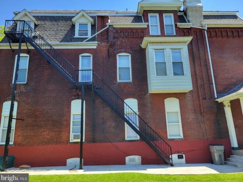 320 19 St, Chester PA 19013-5605 exterior