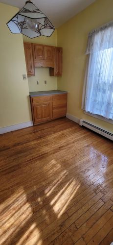 13 Thompson St, Concord NH 03301-2406 exterior