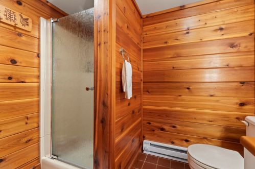 3521 Ohio Ave, Milwaukee WI 53207-2813 exterior