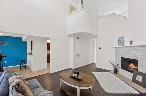 12835 Burninglog Ln, Dallas TX  75243-2118 exterior