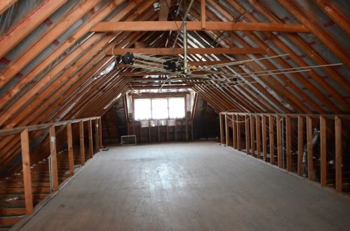 10656 Avenue, Chicago IL 60617-6533 exterior