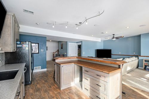 1234 Eagle Lk Dr, Kalamazoo MI 49009-8429 exterior