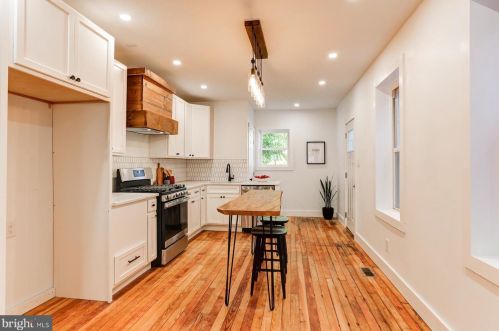 925 Orange St, Lancaster PA  17602-3213 exterior