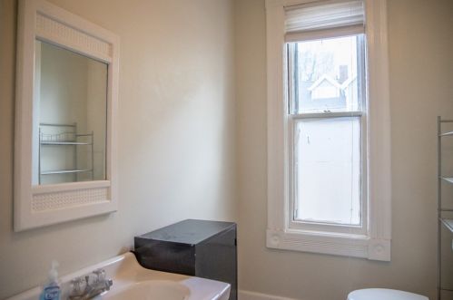 134 Buckingham St, Springfield MA 01109-3928 exterior