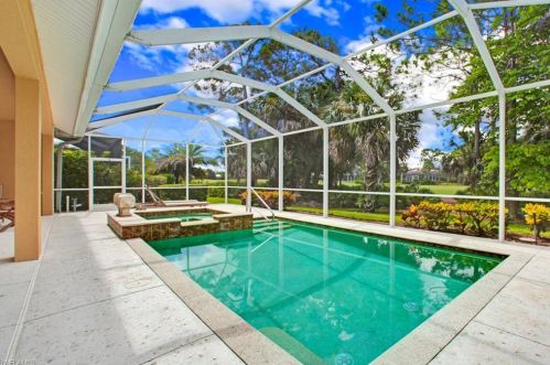 740 Ashburton Dr, Naples, FL 34110-7905