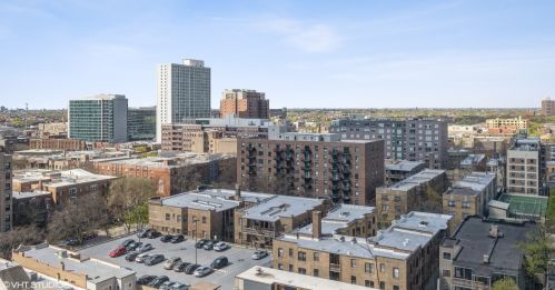 3950 Lake Shore Dr, Chicago IL  60613-3434 exterior