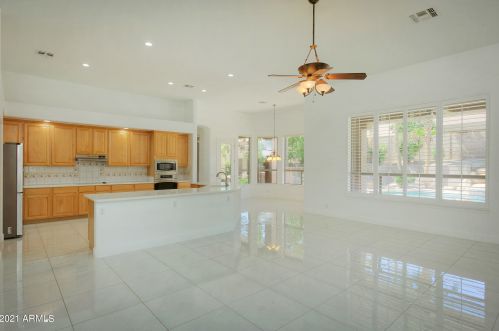 14024 8th Pl, Phoenix AZ 85014-2101 exterior