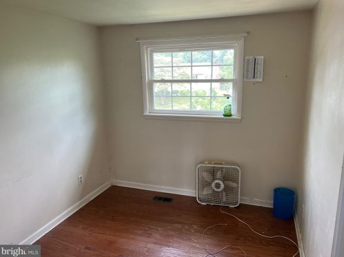 17 Rambleton Dr, New Castle DE  19720-4041 exterior