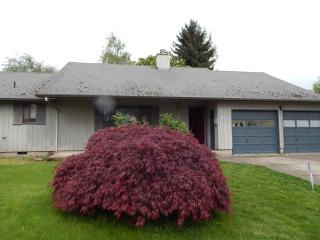 6824 Pierce Dr, Salem OR  97303-4334 exterior