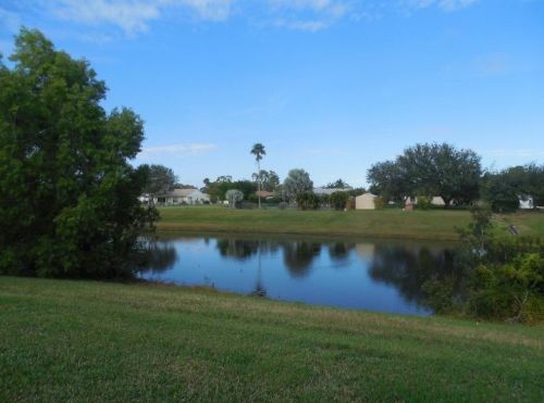 2187 Wild Meadow Cir, Fort Pierce, FL 34952-8143