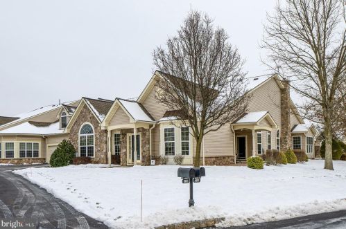 320 Pebble Beach Dr, Limerick, PA 19468-1045