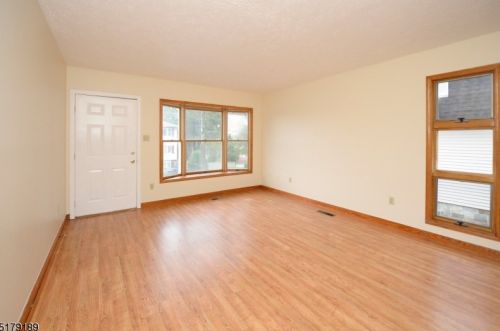 26 Pasadena Pl, Paterson NJ 07506-3413 exterior