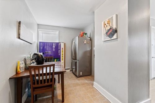 91 Peace St, Providence RI 02907-1550 exterior