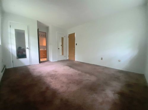 97 Sutton Park Rd, Poughkeepsie NY 12603-5635 exterior