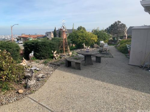 10 Manzanita Ct, Millbrae CA 94030-2848 exterior