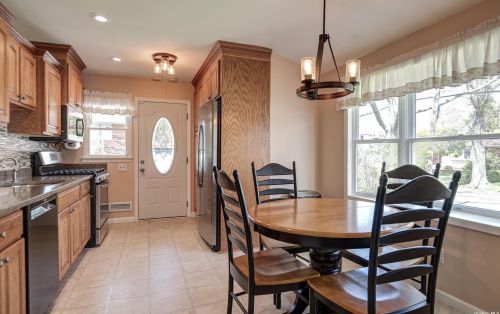 12 Sheldon Pl, Commack NY 11725-3237 exterior