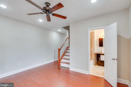 1012 24 St, Philadelphia PA 19146-2446 exterior