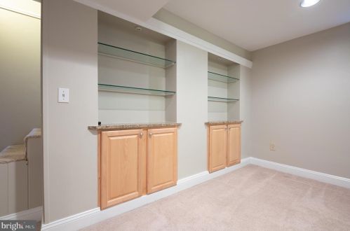 9503 Saybrook Ave, Silver Spring MD  20901-3034 exterior