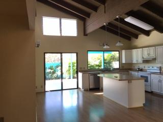 1270 Kaeleku St, Honolulu HI  96825-3010 exterior