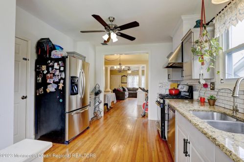 17 Locust Ave, West Long Branch NJ  07764-1547 exterior