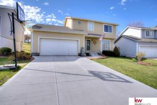 14721 Meredith Ave, Omaha NE  68116-6612 exterior