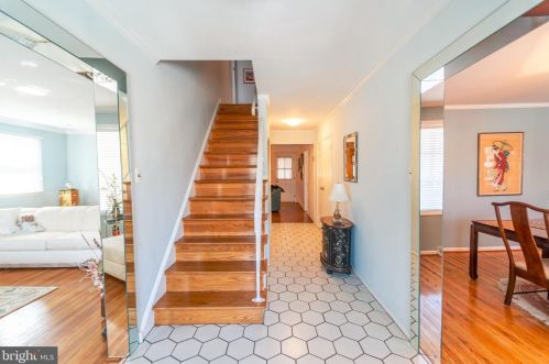 244 Kirk Dr, Huntingdon Valley, PA 19006-5427