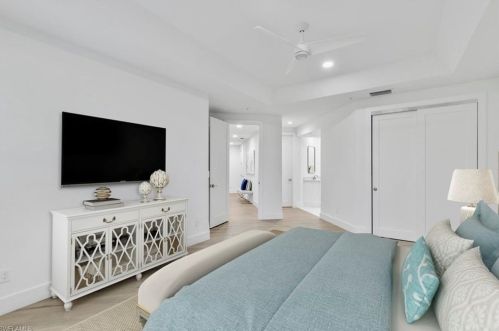 161 Colonade Cir, Naples FL 34103-8720 exterior