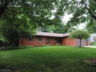 7149 Selworthy Ln, Cleveland, OH 44139-4760