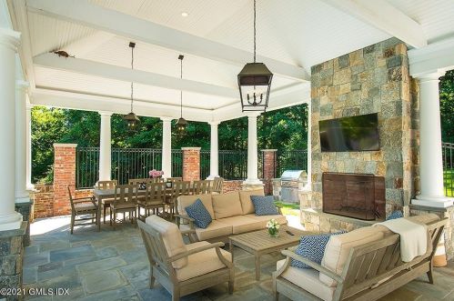 200 Clapboard Rdg Rd, Greenwich CT 06831-3352 exterior