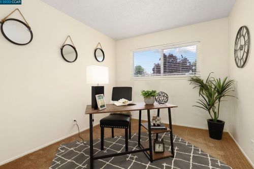 3711 Sierrawood Ct, Concord CA 94519-1423 exterior