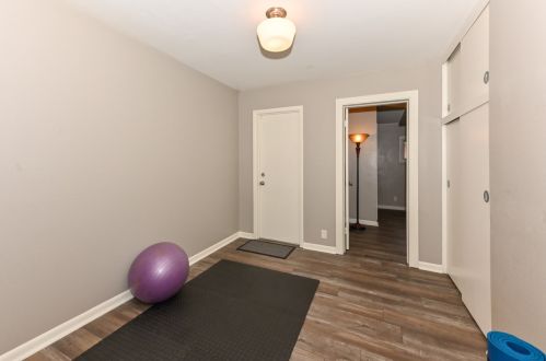 5622 Montana St, Milwaukee WI  53219-3164 exterior