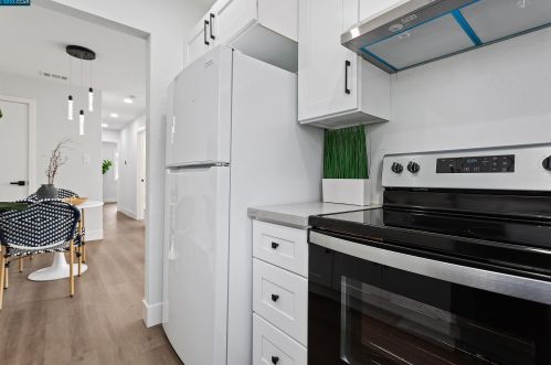 1491 Del Rio Cir, Concord, CA 94518-4078