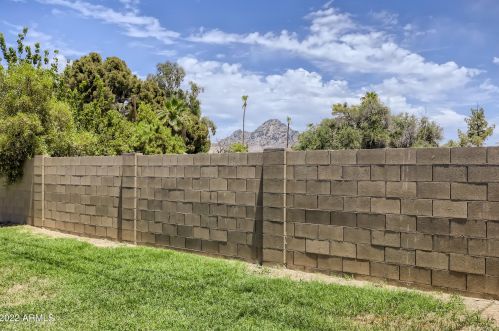 6107 12 Pl, Phoenix AZ 85014-6707 exterior