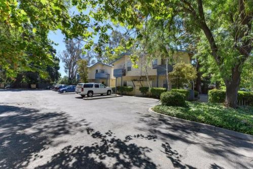 640 Adams St, Davis, CA 95616-3232