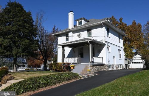 23 Knowles Ave, Manor PA 19036-2104 exterior