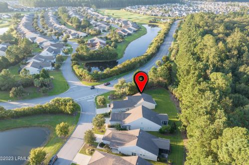 29 Mystic Point Dr, Bluffton SC 29909-2073 exterior