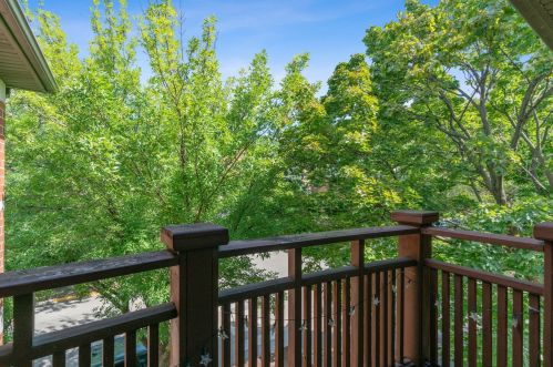 2802 Shields Ave, Chicago IL 60609-4530 exterior