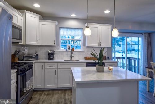 839 Rambler Ave, Runnemede, NJ 08078-1027