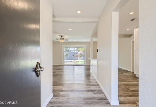 7132 21st Ave, Phoenix AZ  85021-7802 exterior