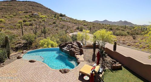 37025 33rd Ave, Phoenix AZ  85086-8740 exterior