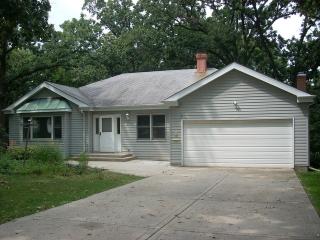 817 Melrose Ct, Volo, IL 60050-4930