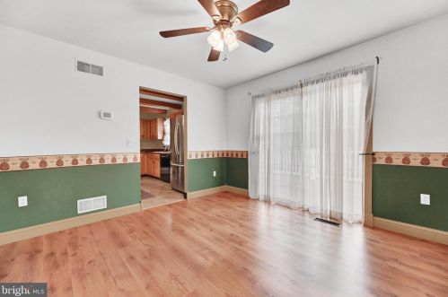 1739 Conard Rd, Lancaster PA 17602-1302 exterior