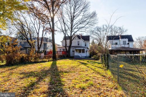 31 Chestnut Ave, Camden NJ 08107-2207 exterior