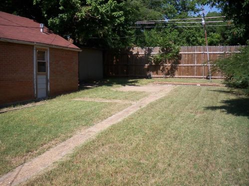 809 Cliffdale Ave, Dallas TX  75211-2322 exterior