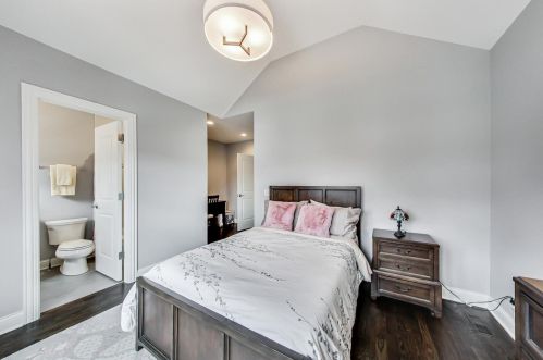 2236 Fletcher St, Chicago IL 60634-4033 exterior