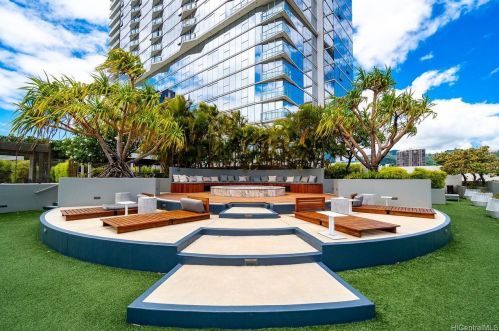 888 Kapiolani Blvd, Honolulu HI  96813-5210 exterior