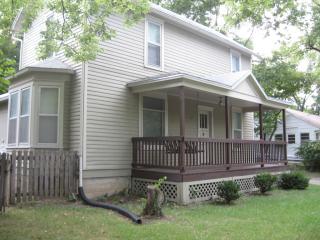 1617 Kentucky St, Lawrence KS  66044-4101 exterior