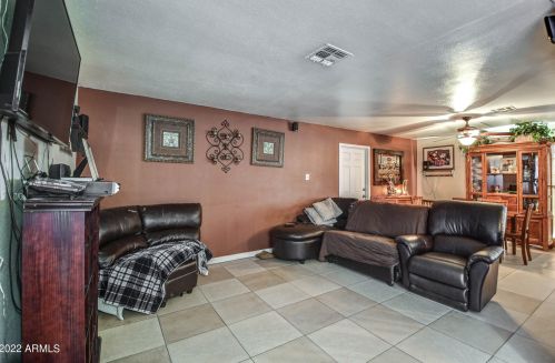 5307 Camelback Rd, Phoenix AZ 85033-1534 exterior