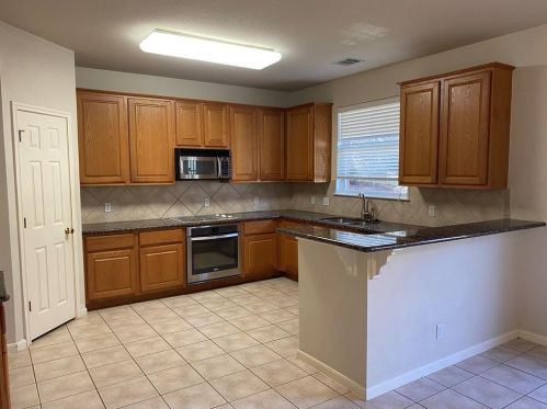 2817 Cascade Falls Dr, Austin TX  78738-5347 exterior